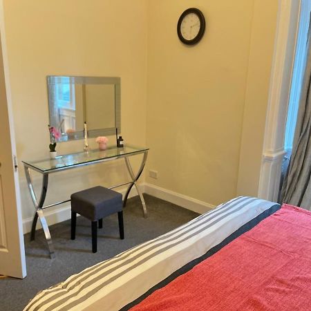 Royal Mile Mansions 2 Bedroom - Edinburgh City Centre Exterior photo