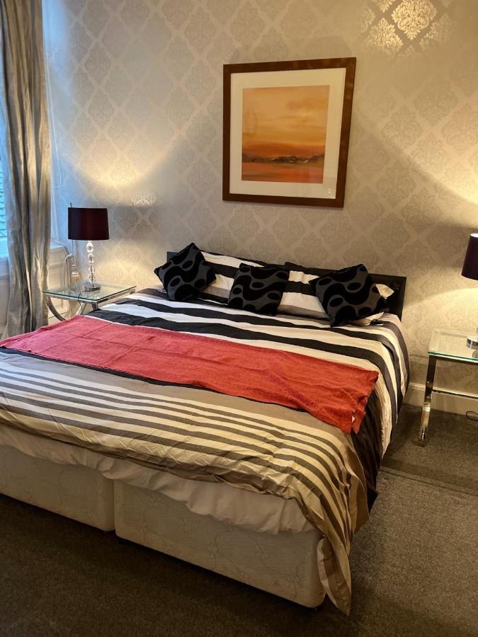 Royal Mile Mansions 2 Bedroom - Edinburgh City Centre Exterior photo